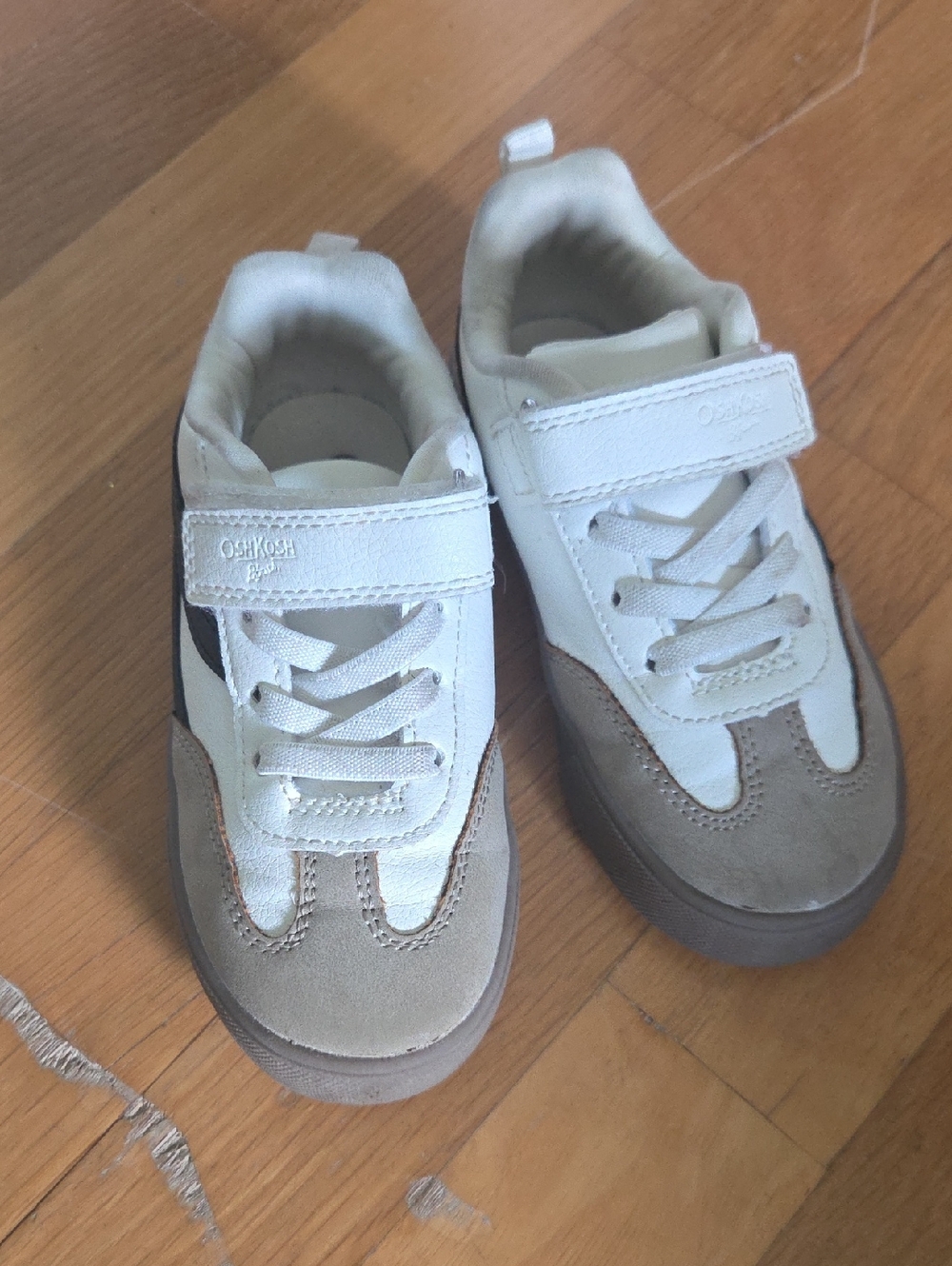 OSH KOSH | Kids White and Tan Casual Sneakers